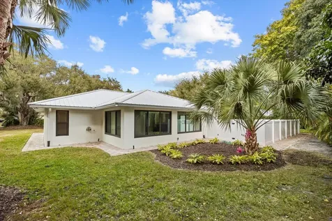 5 Copaire Drive Sewalls Point FL 34996