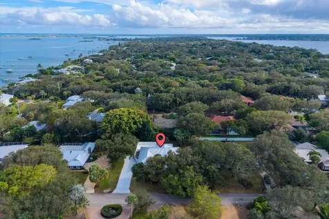 5 Copaire Drive Sewalls Point FL 34996