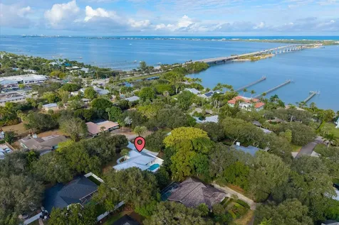 5 Copaire Drive Sewalls Point FL 34996