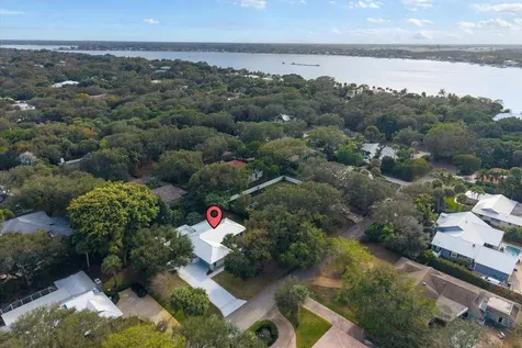 5 Copaire Drive Sewalls Point FL 34996