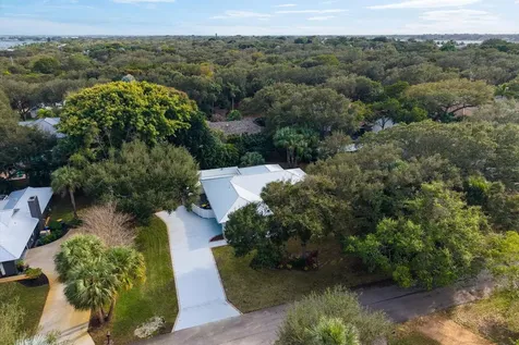 5 Copaire Drive Sewalls Point FL 34996