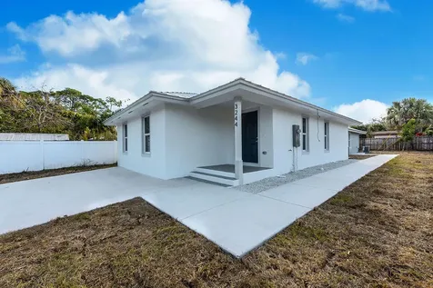 3244 SE Jefferson Street Stuart FL 34997