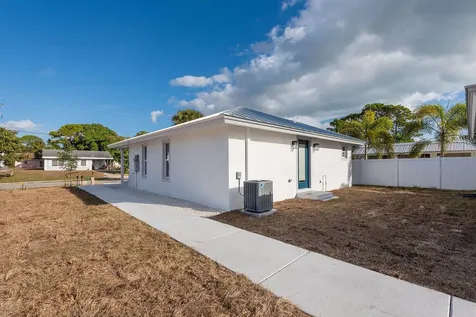 3244 SE Jefferson Street Stuart FL 34997