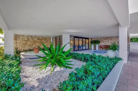 250 Bradley Place Palm Beach FL 33480