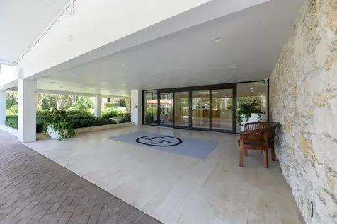 250 Bradley Place Palm Beach FL 33480