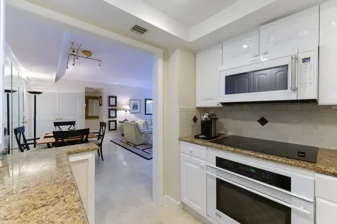 250 Bradley Place Palm Beach FL 33480