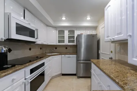 250 Bradley Place Palm Beach FL 33480