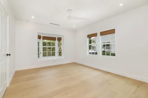 222 S County Road Palm Beach FL 33480