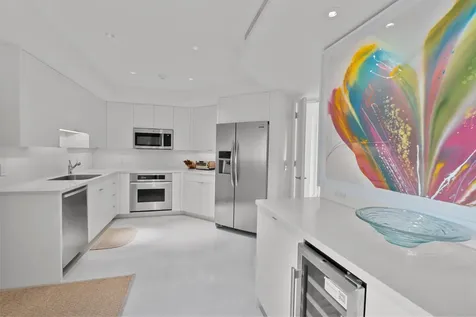 200 Bradley Place Palm Beach FL 33480