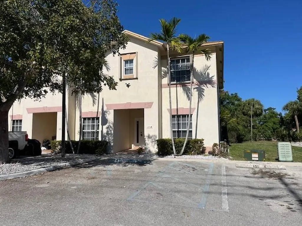 651 S Swinton Avenue Delray Beach FL 33444