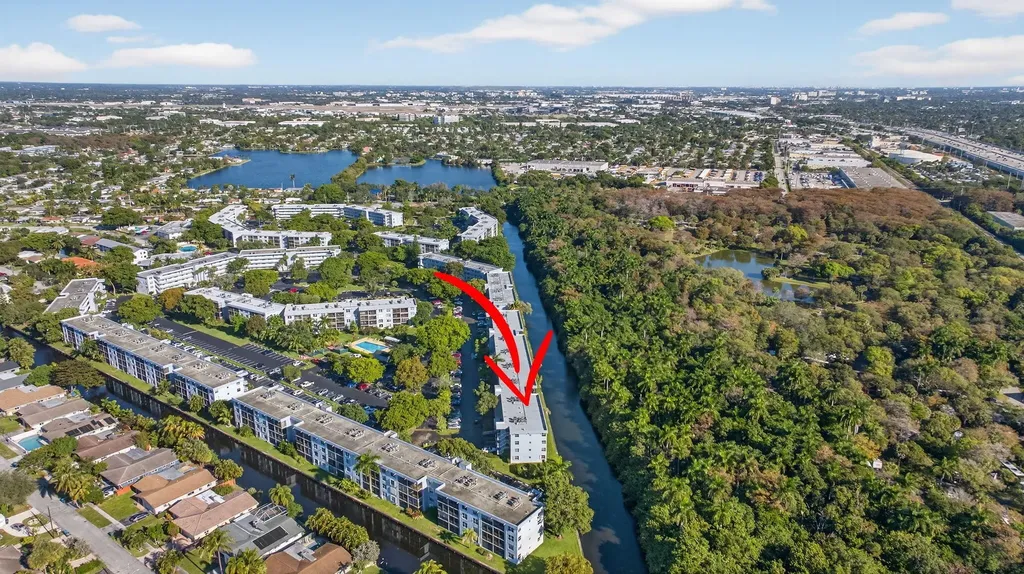 107 Royal Park Drive Oakland Park FL 33309