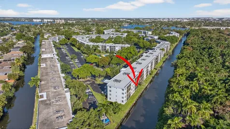 107 Royal Park Drive Oakland Park FL 33309
