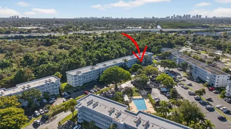 107 Royal Park Drive Oakland Park FL 33309