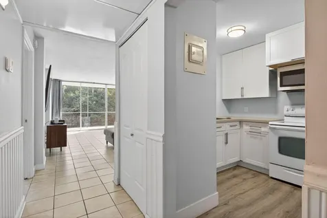 107 Royal Park Drive Oakland Park FL 33309