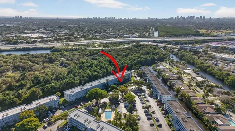 107 Royal Park Drive Oakland Park FL 33309
