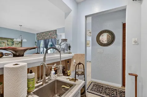 1207 Se Palm Beach Road Port Saint Lucie FL 34952