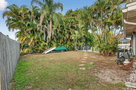 1207 Se Palm Beach Road Port Saint Lucie FL 34952