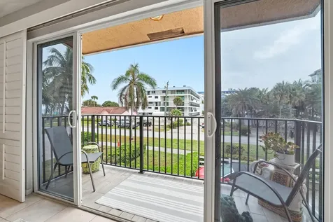 2049 SE 6th Street Deerfield Beach FL 33441
