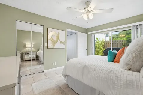 2049 SE 6th Street Deerfield Beach FL 33441