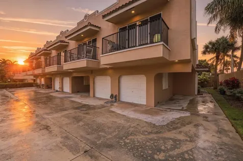 2049 SE 6th Street Deerfield Beach FL 33441