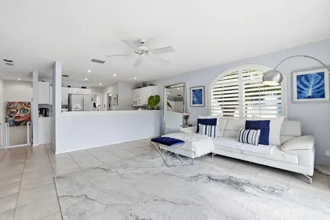 2049 SE 6th Street Deerfield Beach FL 33441
