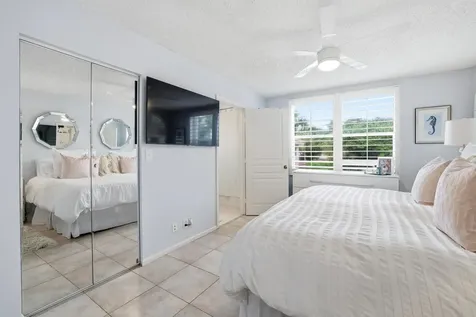 2049 SE 6th Street Deerfield Beach FL 33441