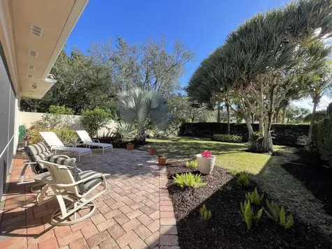 325 Kelsey Park Circle Palm Beach Gardens FL 33410