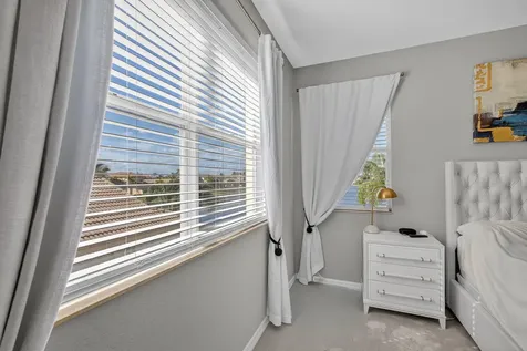 166 Isle Verde Way Palm Beach Gardens FL 33418