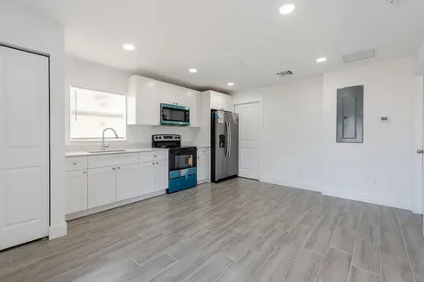 3246 SE Jefferson Street Stuart FL 34997