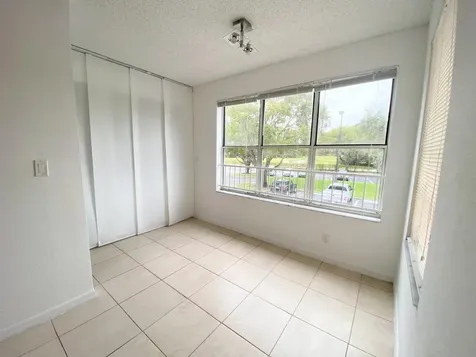 3310 Pinewalk Drive Margate FL 33063