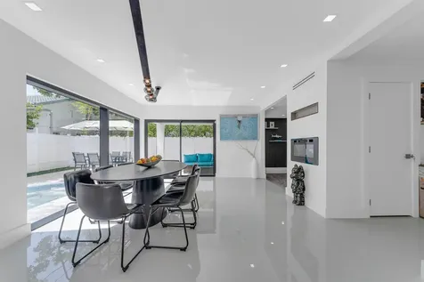 2724 N Ocean Boulevard Fort Lauderdale FL 33308