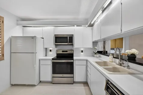 1801 Marina Isle Way Jupiter FL 33477