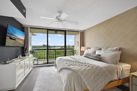 1801 Marina Isle Way Jupiter FL 33477