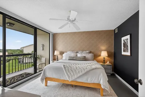 1801 Marina Isle Way Jupiter FL 33477