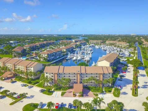 1801 Marina Isle Way Jupiter FL 33477