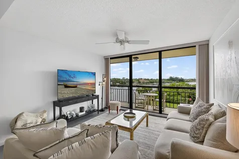 1801 Marina Isle Way Jupiter FL 33477