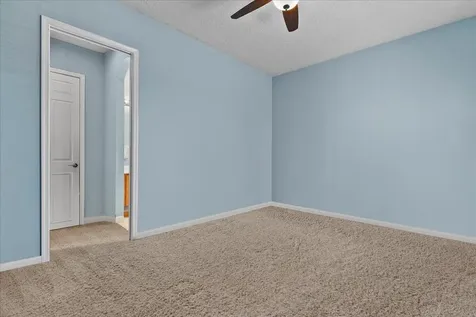 82 Stoney Drive Palm Beach Gardens FL 33410