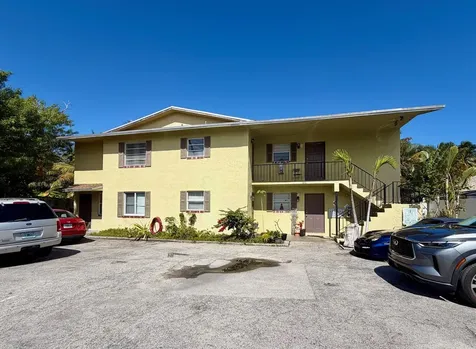 5811 NE 14th Road Fort Lauderdale FL 33334