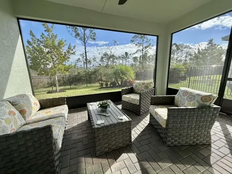 1561 Se Crosswood Way Port Saint Lucie FL 34984