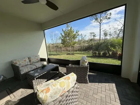 1561 Se Crosswood Way Port Saint Lucie FL 34984