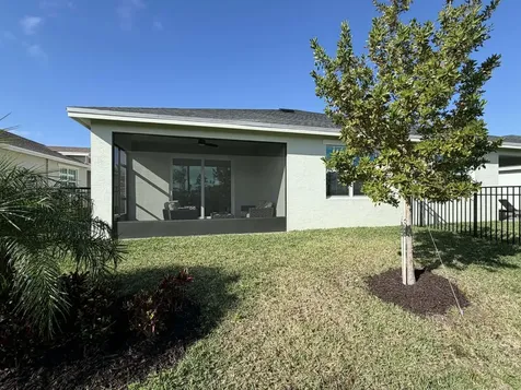 1561 Se Crosswood Way Port Saint Lucie FL 34984