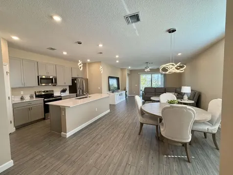 1561 Se Crosswood Way Port Saint Lucie FL 34984