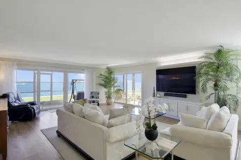 60 Yacht Club Drive North Palm Beach FL 33408
