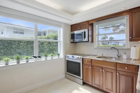 60 Yacht Club Drive North Palm Beach FL 33408