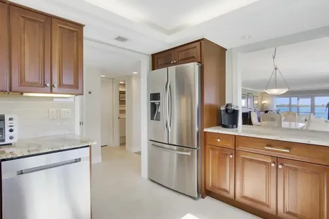 60 Yacht Club Drive North Palm Beach FL 33408