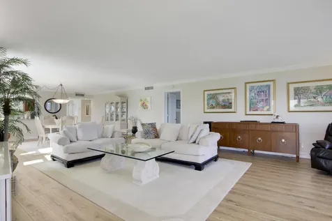 60 Yacht Club Drive North Palm Beach FL 33408