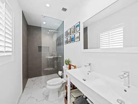 2011 NE 60th Street Fort Lauderdale FL 33308