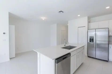 620 Se Lake Falls Street Port Saint Lucie FL 34984