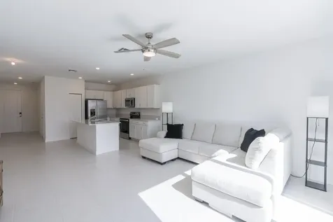 620 Se Lake Falls Street Port Saint Lucie FL 34984