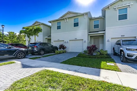 620 Se Lake Falls Street Port Saint Lucie FL 34984